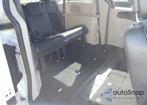 2018 Dodge Grand Caravan Sxt z USA, uszkodzony, nr VIN 2C4RDGCG5JR267137